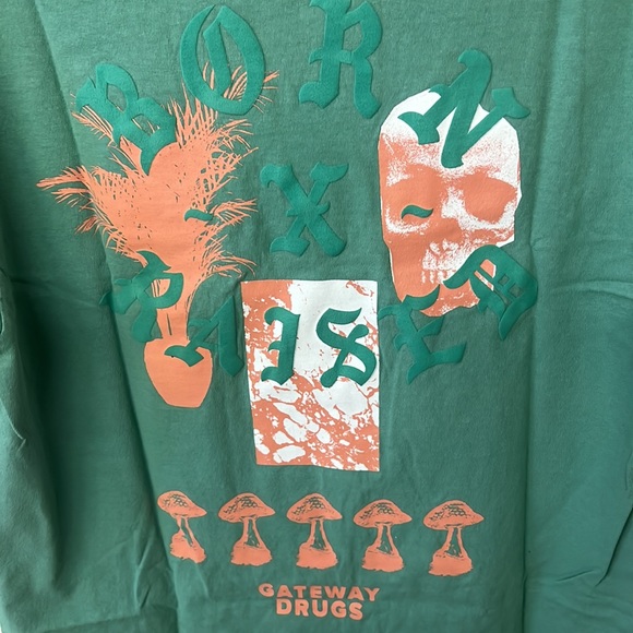 The Born x Raised Gateway Drugs T-shirt - Picture 4 of 5